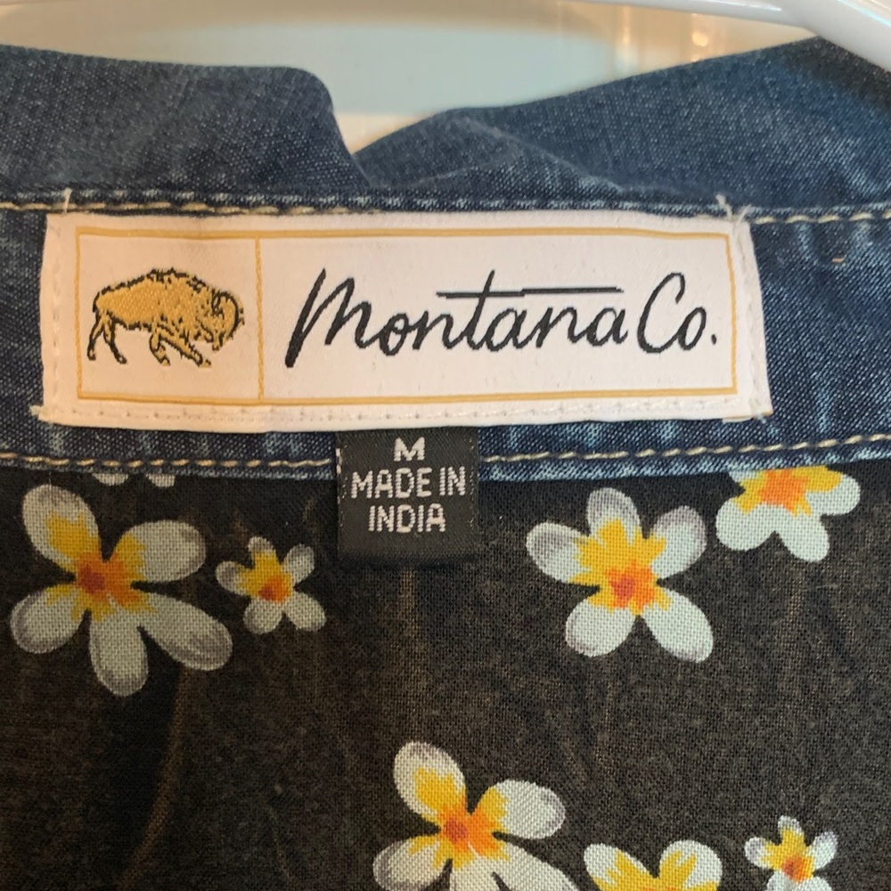 Madison & Co. Women's Dark Denim Button-Down Shirt - Sunflower Detail - Picture 2 of 4